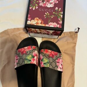 Gucci Slides, good condition